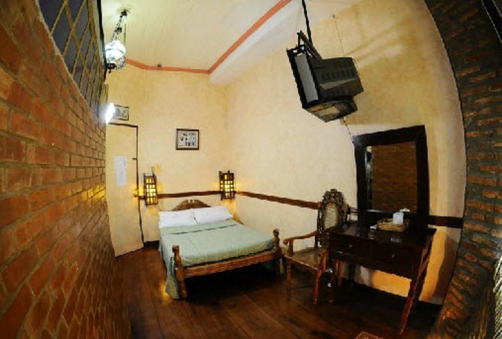 Zen Rooms Grandpa'S Inn Vigan City Exterior foto